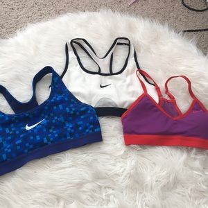 Bundle 3 Nike sports bras!!